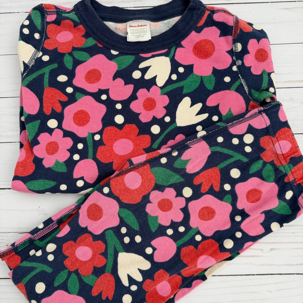 Hanna Andersson Navy Pajama Set with Pink and Green Floral